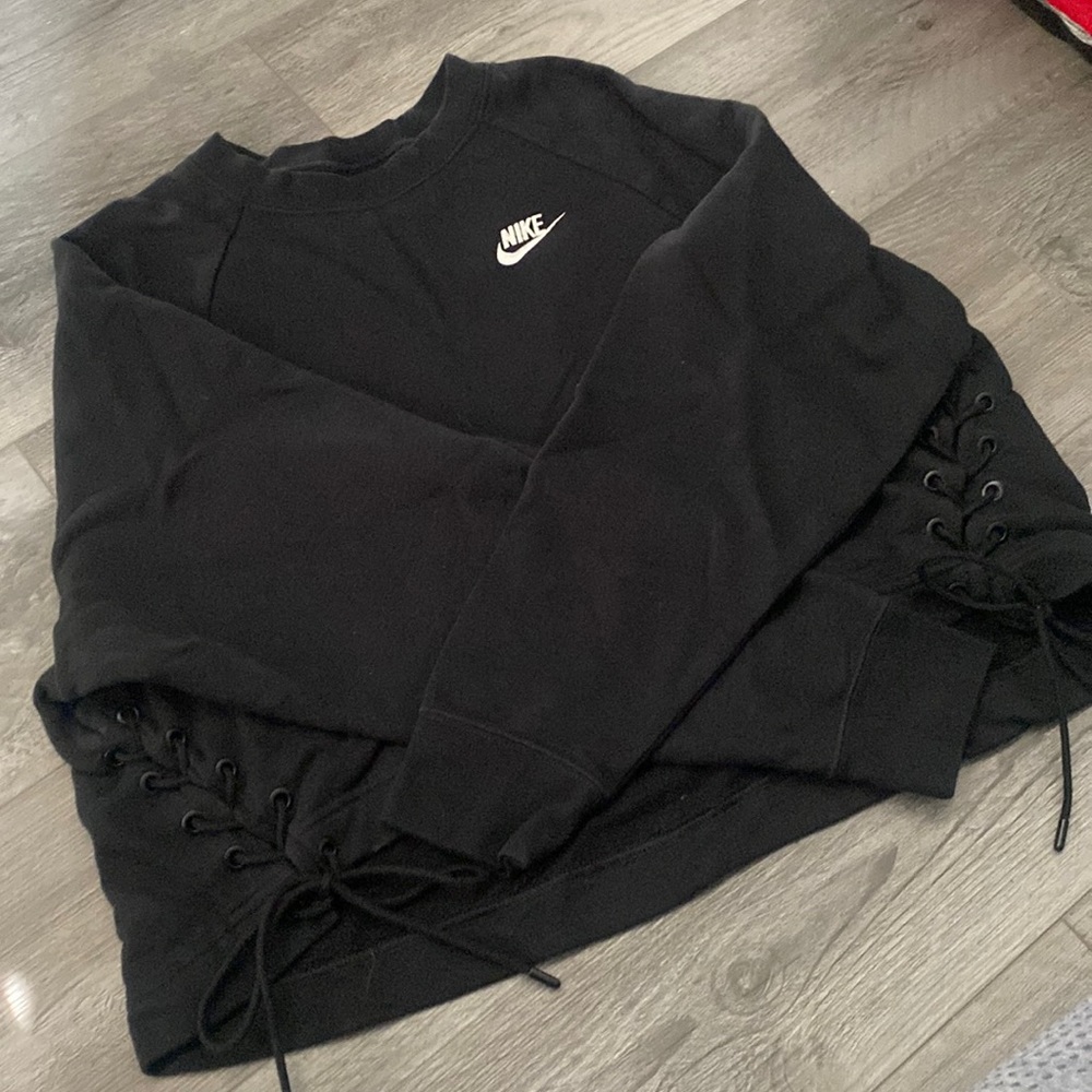 Nike cropped tie sweatshirt
